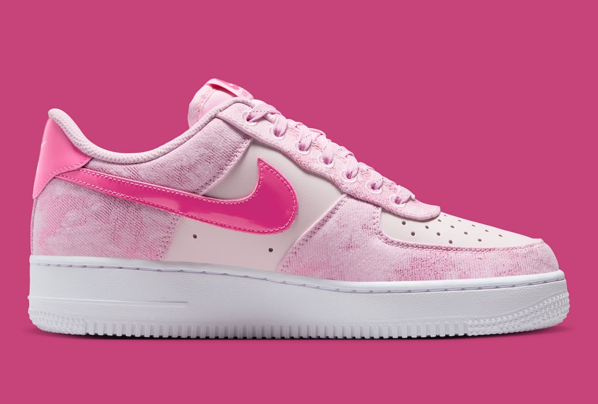 Nike Air Force 1 Low Pink Foam outsole