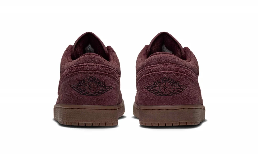 Air Jordan 1 Low Dark Team Red pair