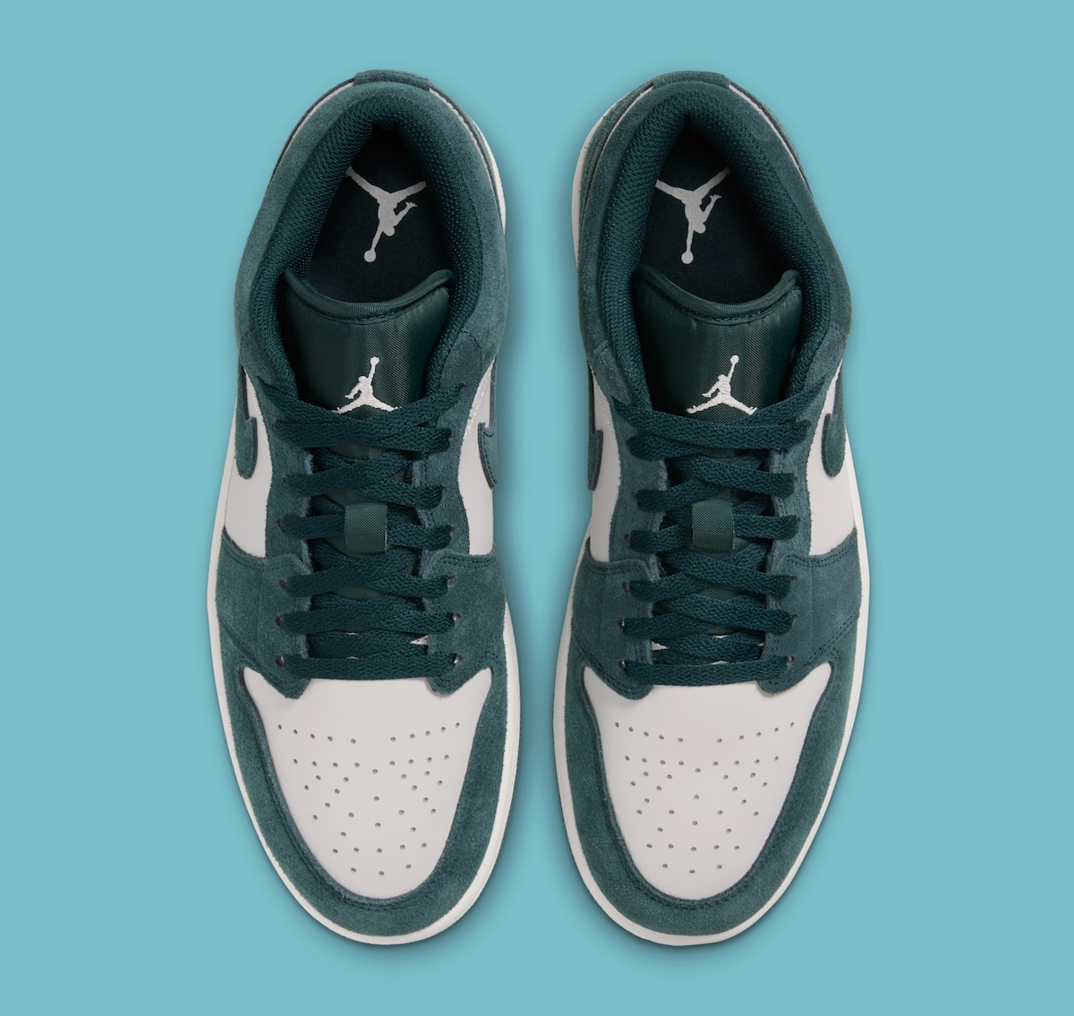 Air Jordan 1 Low Midnight Spruce alternate side angle