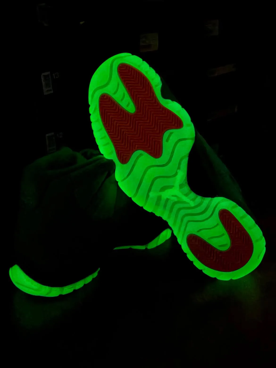 Air Jordan 11 Green Screen Space Jam 30th anniversary special packaging