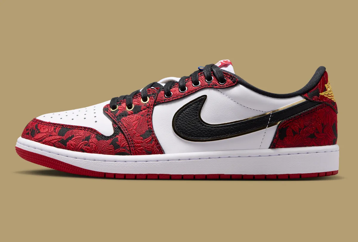 Air Jordan 1 Low OG Last Dance At The Garden floral overlay detail