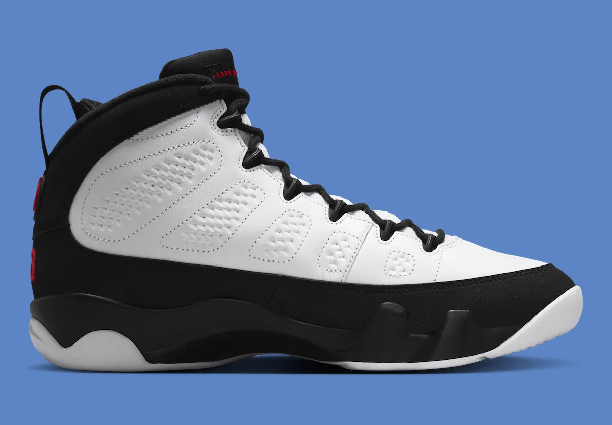 Air Jordan 9 Space Jam tongue detail with True Red Jumpman