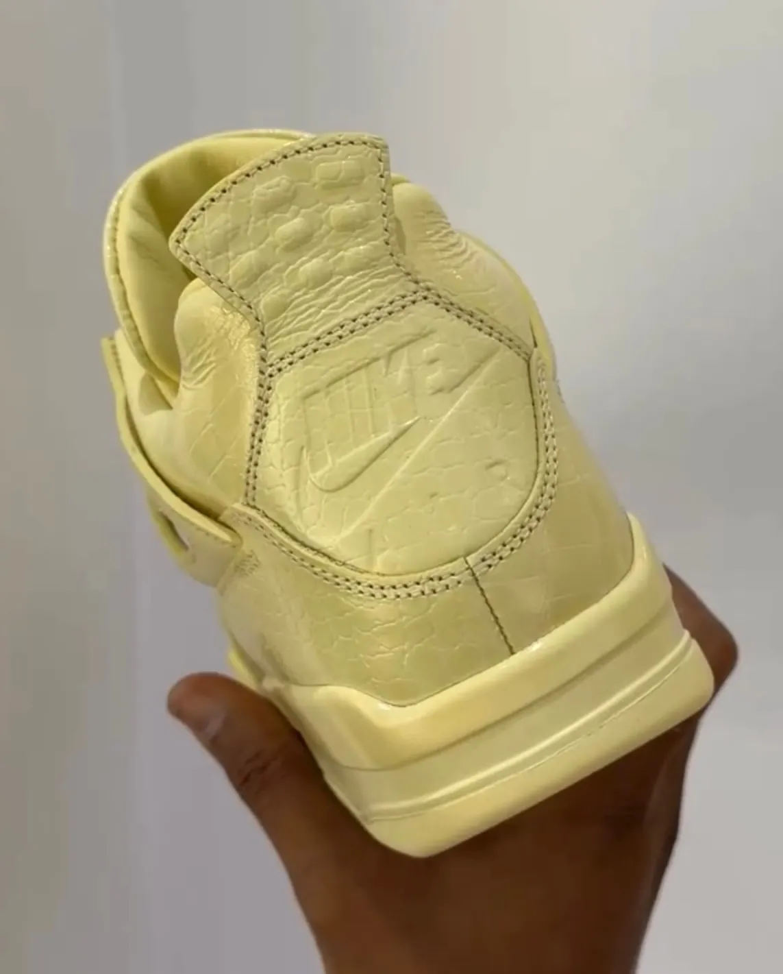 J Balvin x Air Jordan 4 Lemonade detail