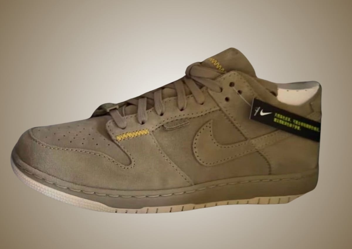 Union LA x Nike Dunk Low Bamboo pair