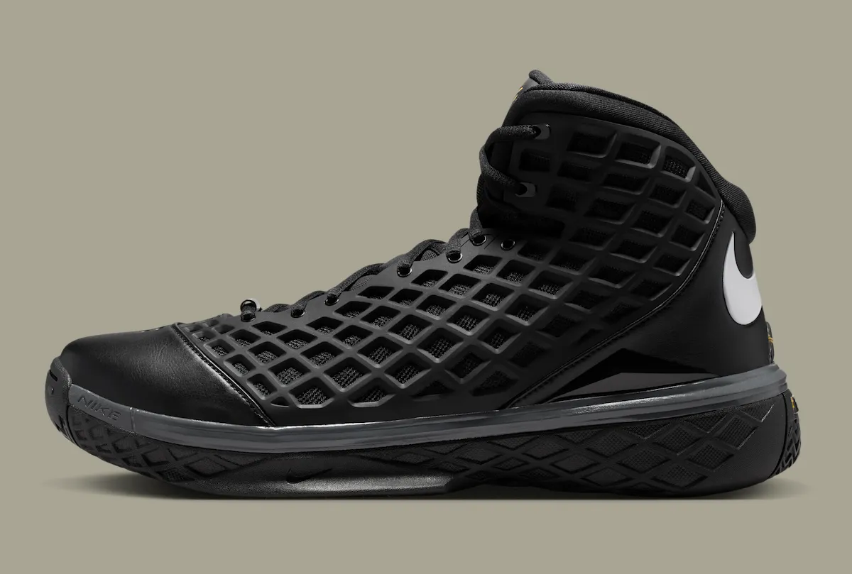 Nike Kobe 3 Protro Orca side view