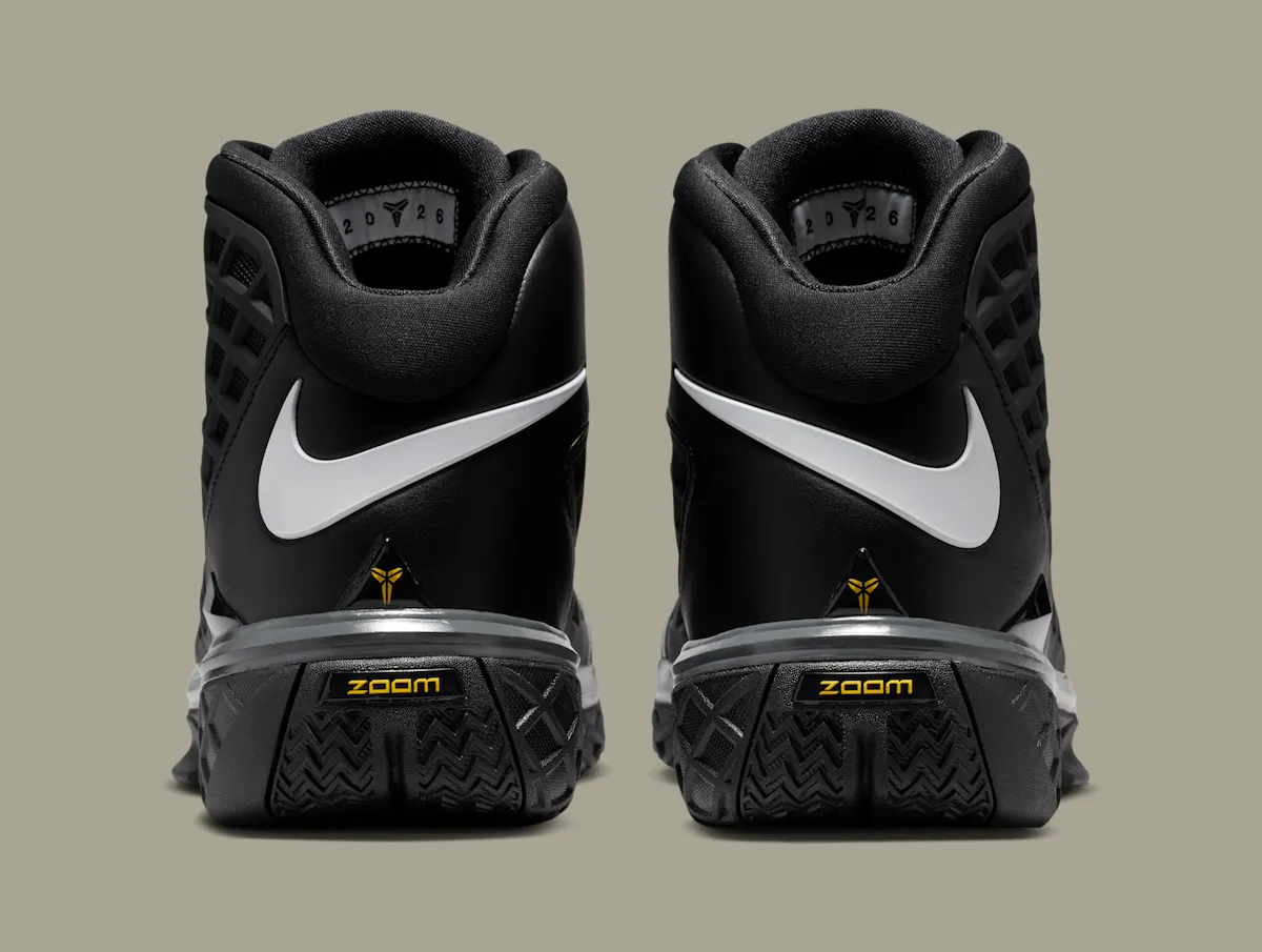 Nike Kobe 3 Protro Orca outsole