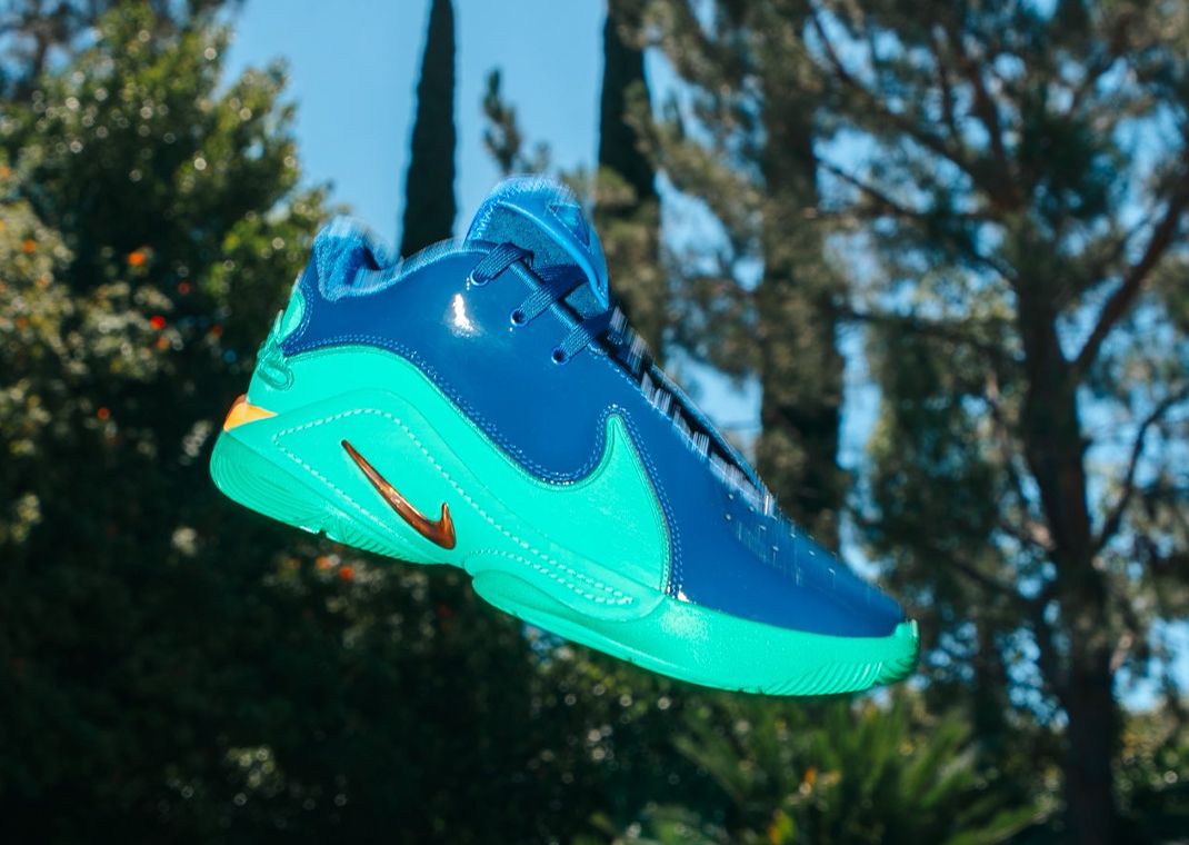 Nike LeBron 22 EYBL PE blue patent leather