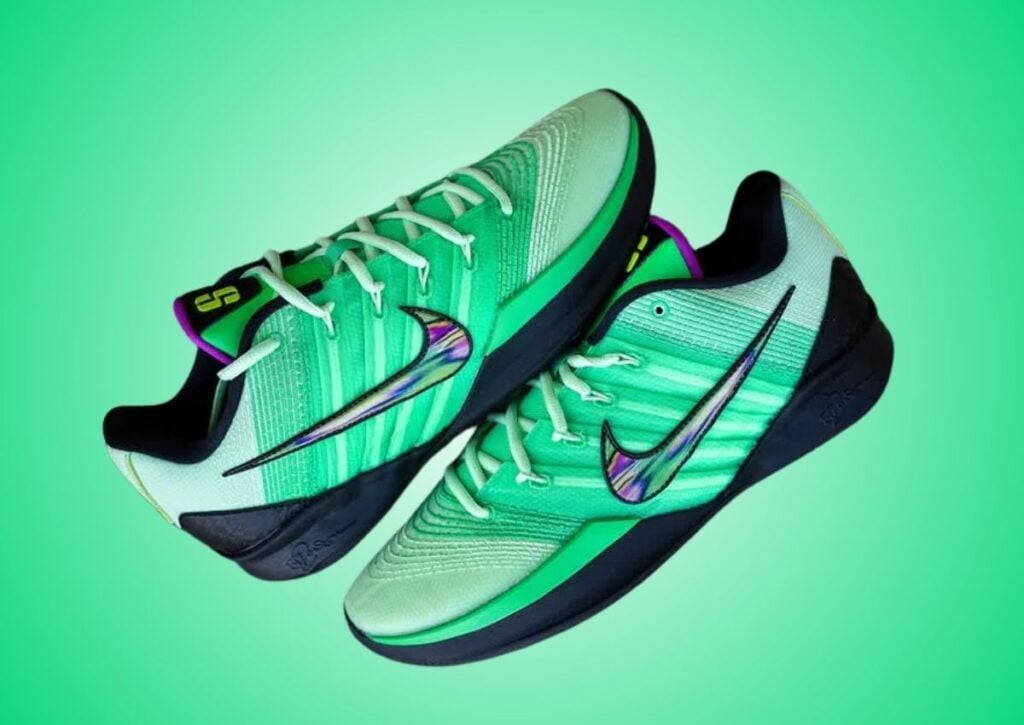 Nike Sabrina 3 Gamer Green Shock colorway