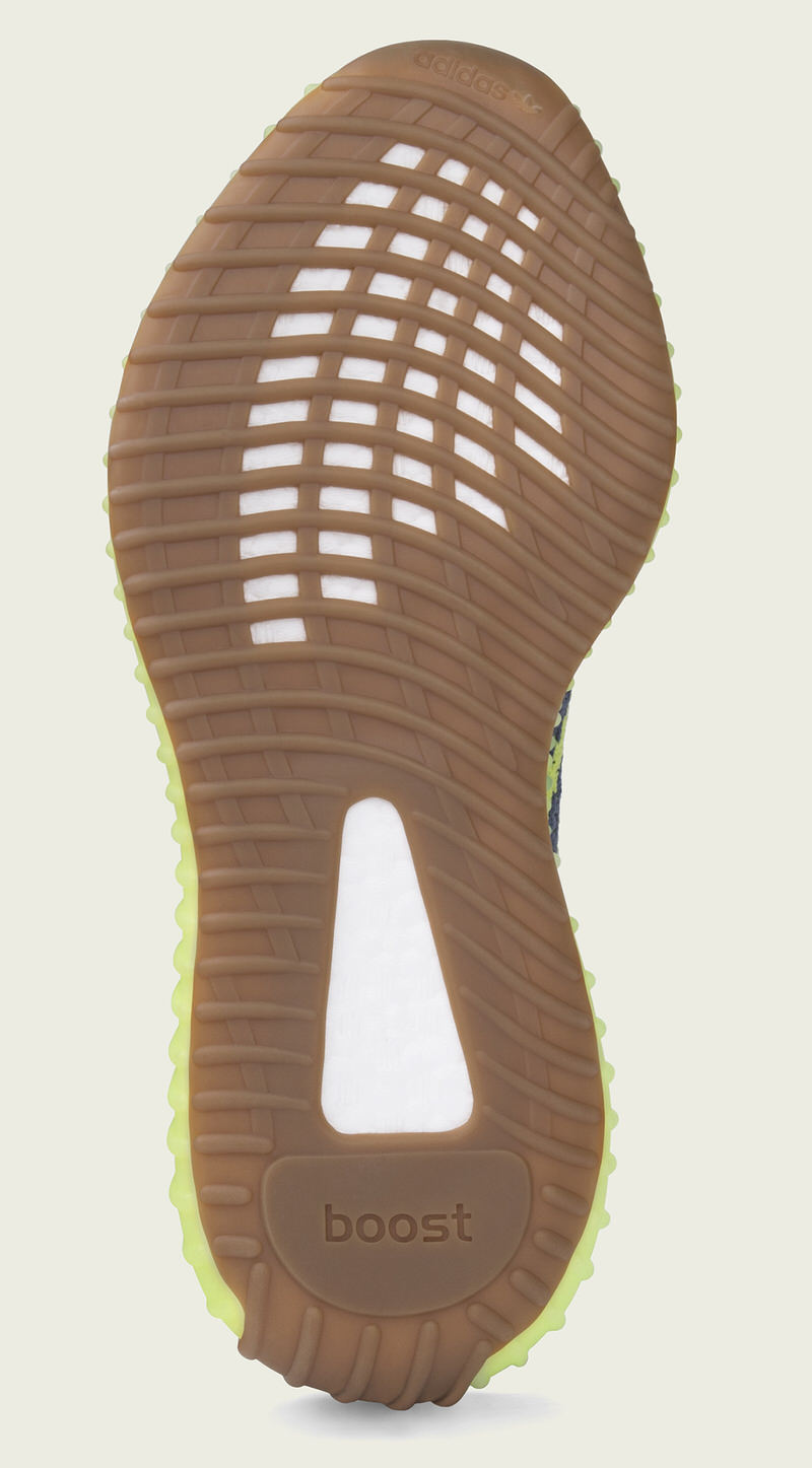 adidas Yeezy Boost 350 V2 Semi Frozen Yellow heel detail